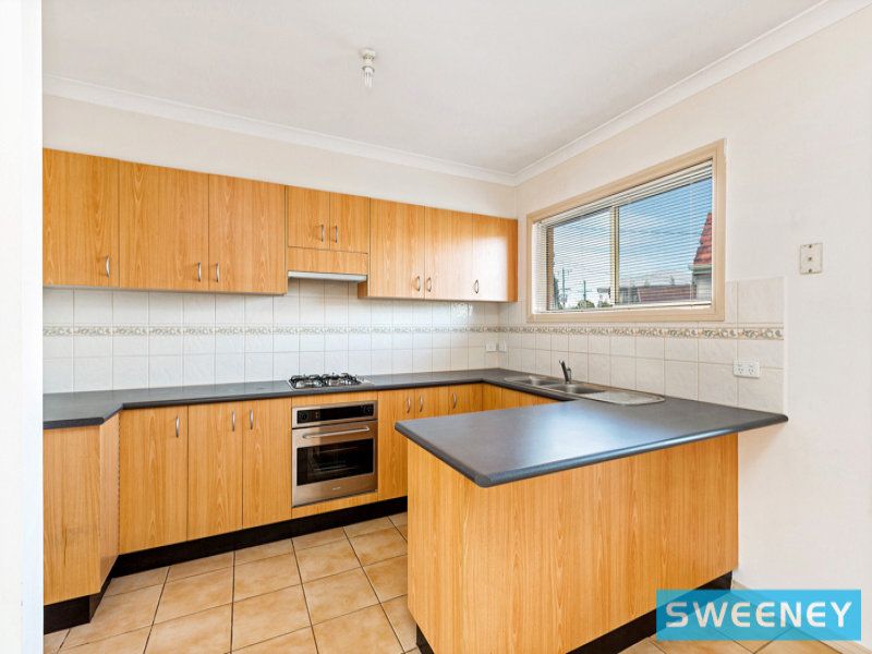 1/16 Stapley Crescent, Altona North - Thumbnail 3