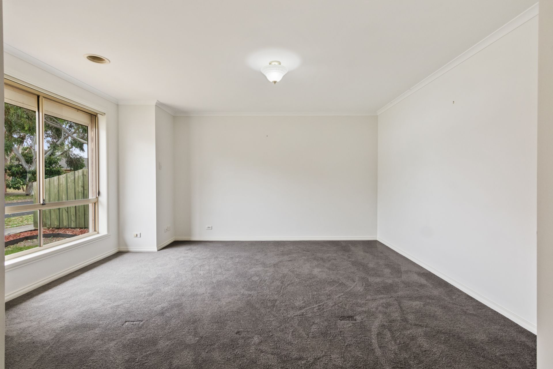 CONVENIENT LOCATION, IN A QUIET PEACEFUL STREET