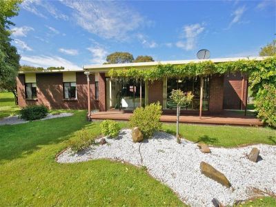 135 Winspears Road, EAST DEVONPORT, East Devonport - Thumbnail 2