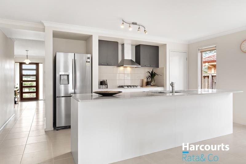 66 Grange Drive, South Morang