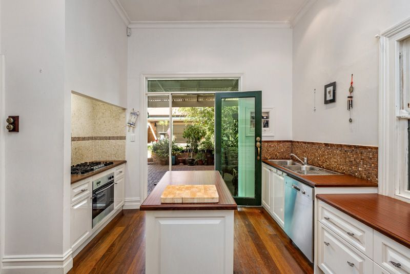 41 Ballarat Road, Footscray - Thumbnail 7
