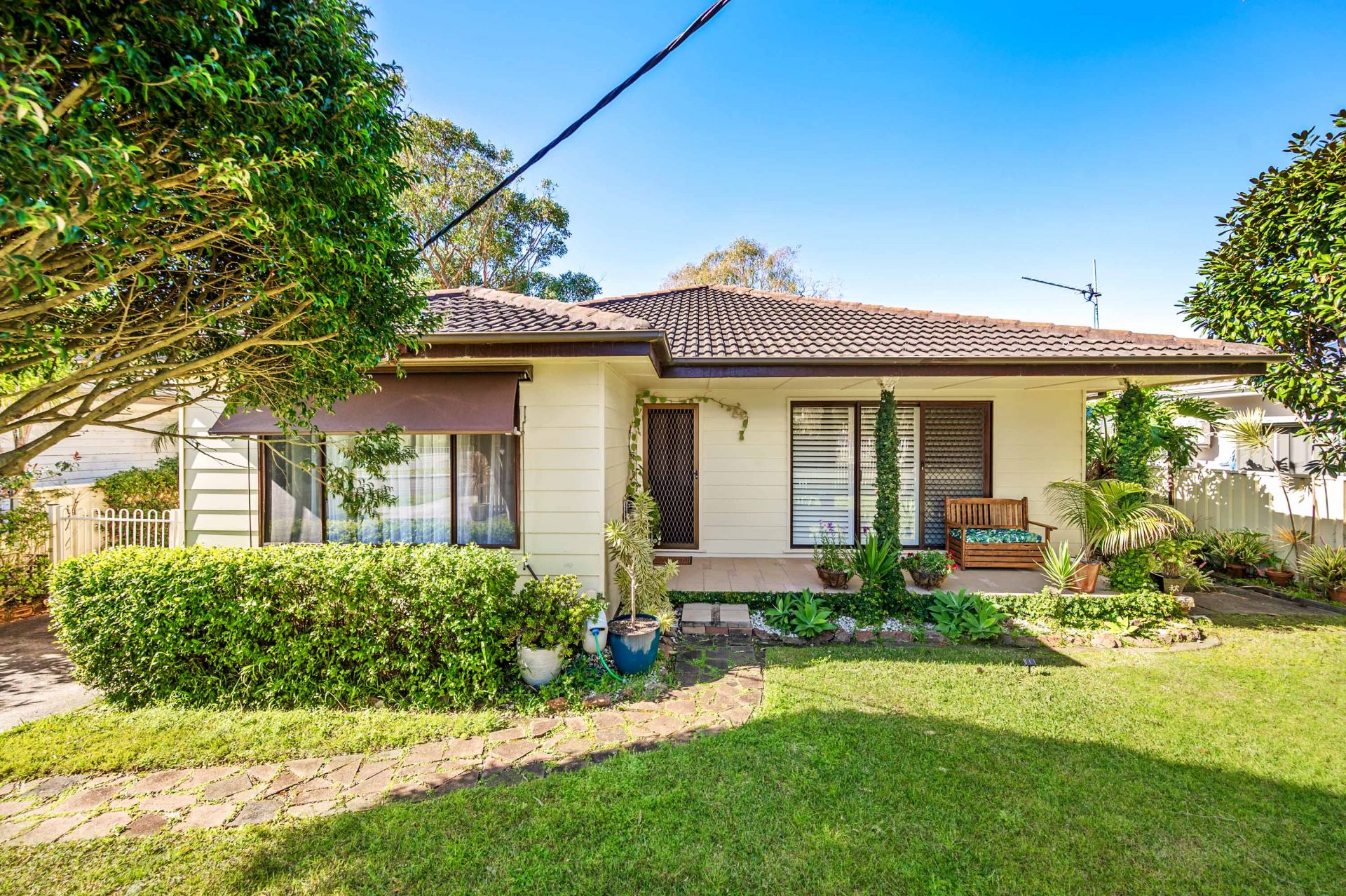 105 Park Avenue, Caves Beach - Thumbnail 2