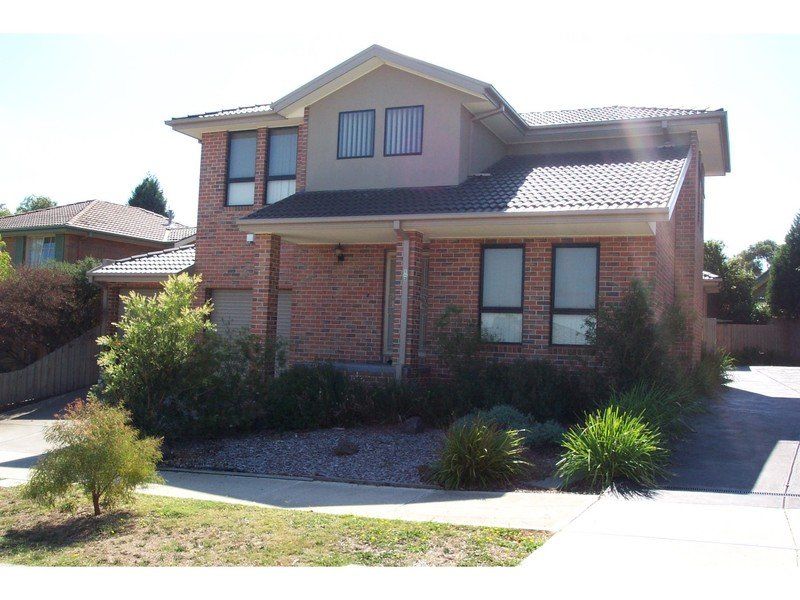 1/2 Boyle Crescent, Mill Park