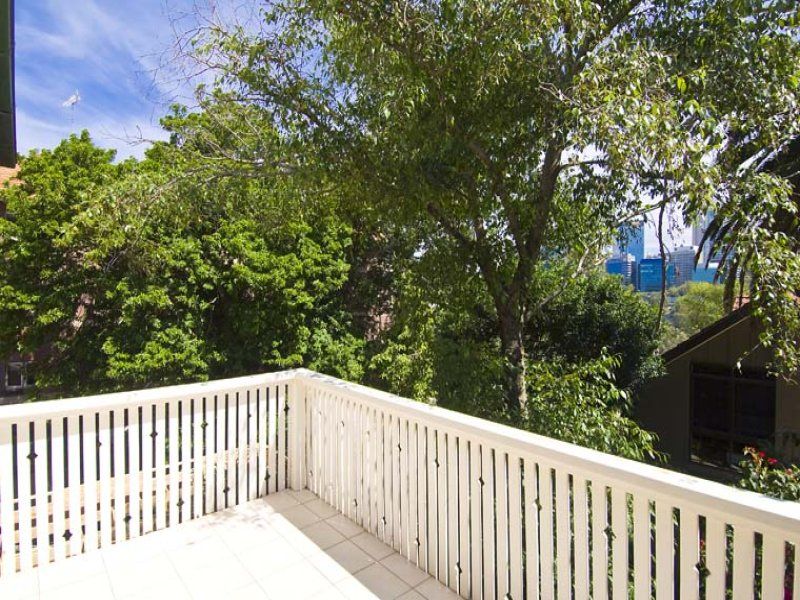 4/72 Ben Boyd Road NEUTRAL BAY NSW, Bay - Thumbnail 3