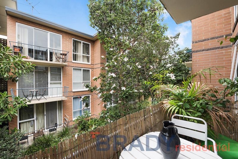 27/25 Robe Street ST KILDA VIC, St Kilda - Thumbnail 5