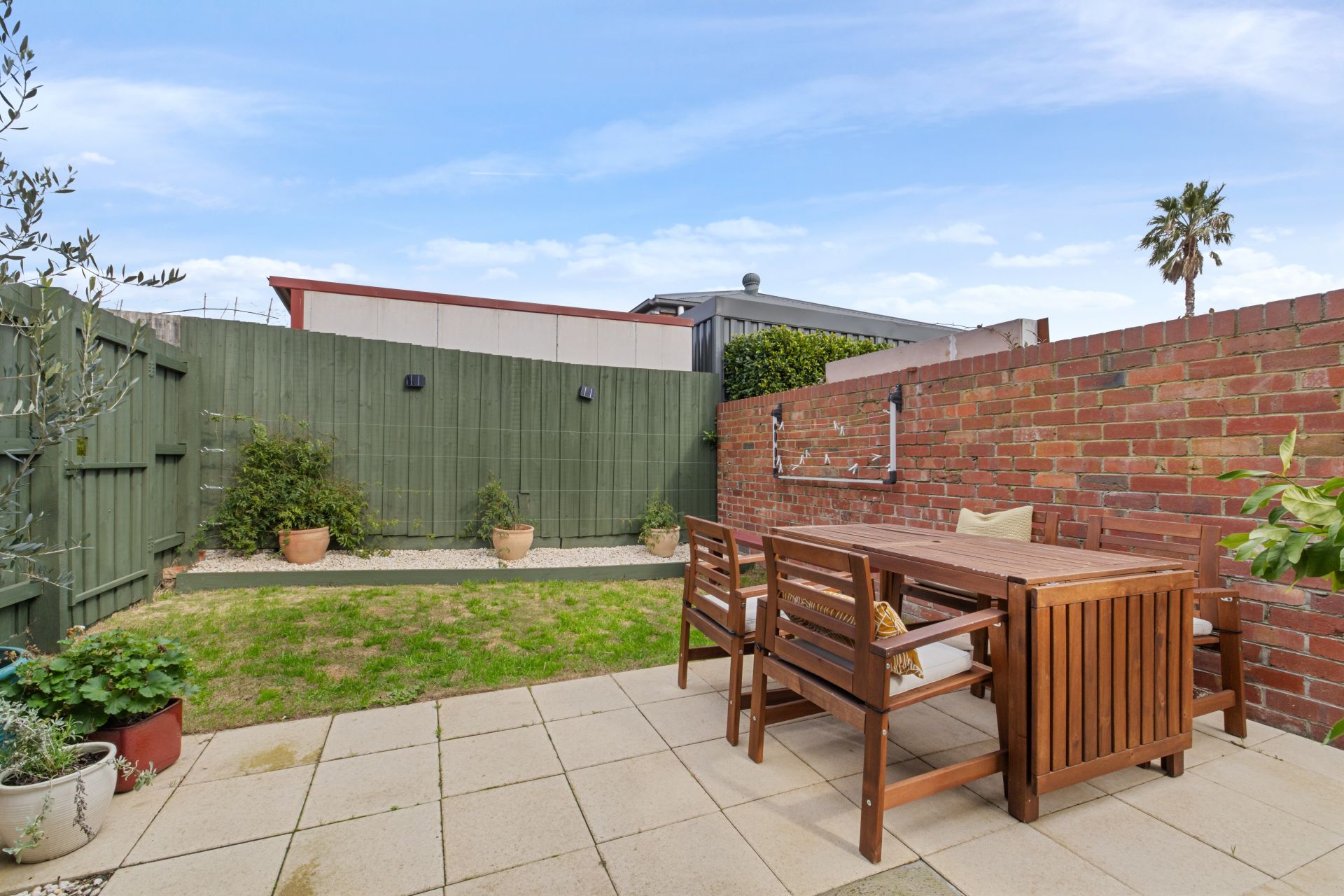 Modern Townhouse in Prime Reservoir Location