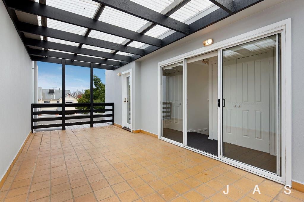 1/1 Matthews Mews Kensington VIC, Kensington - Thumbnail 6