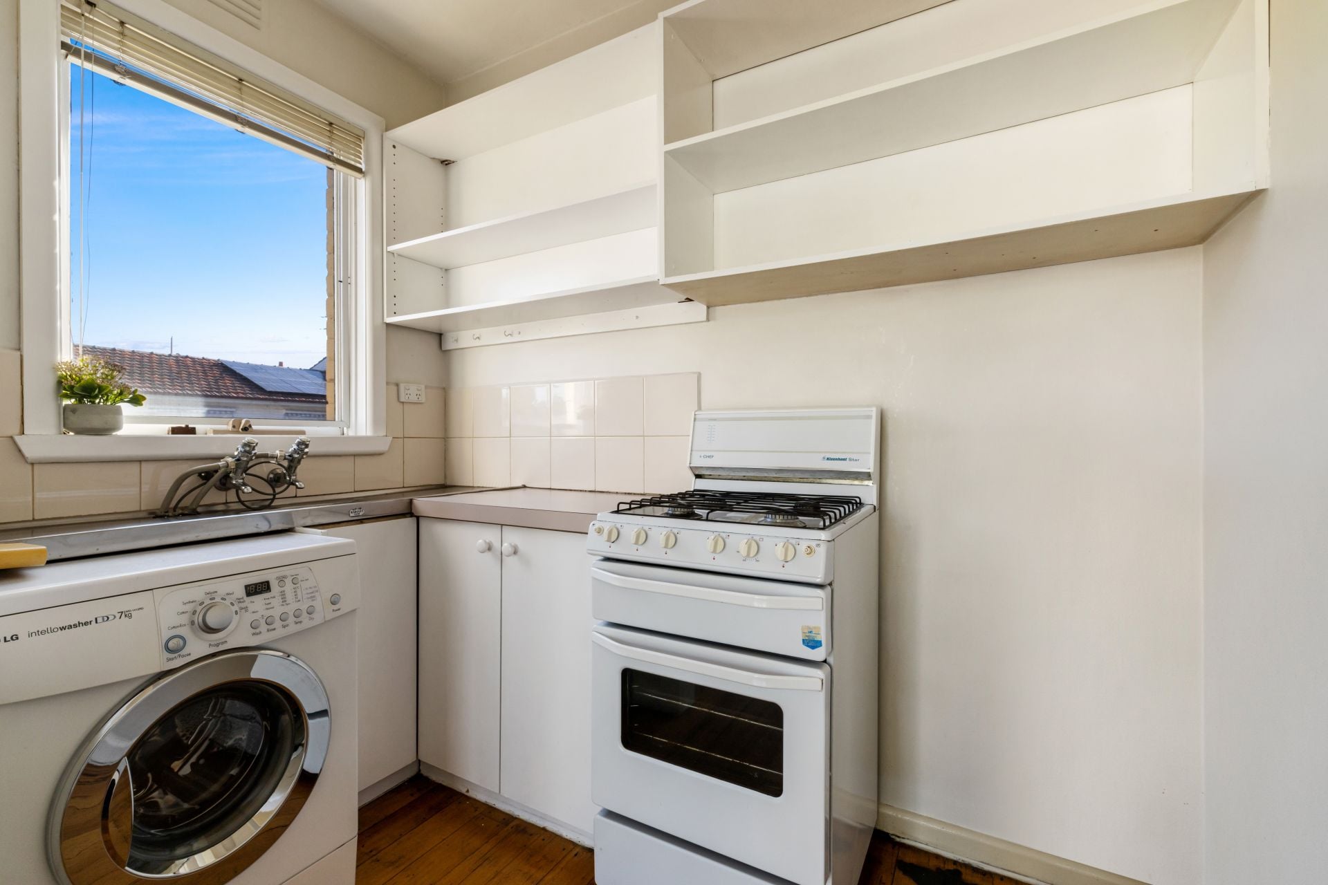 Spacious, Sunny And With Unrivalled Lifestyle Convenience