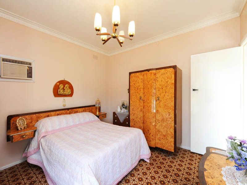 2 Stirling Avenue, Seaholme - Thumbnail 7