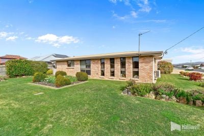 3
 
 
 
  
 
 
 2
 
 
 
  
 
 
 3
 
 
 
 
 
 
 
 123 Bradshaw Street, Latrobe TAS 7307, Latrobe - Thumbnail 4