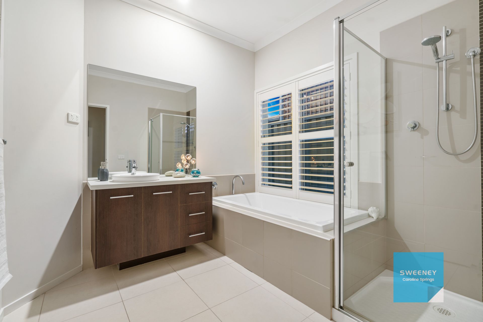 6 Scotsburn Place, CAROLINE SPRINGS Sweeney Estate Agents