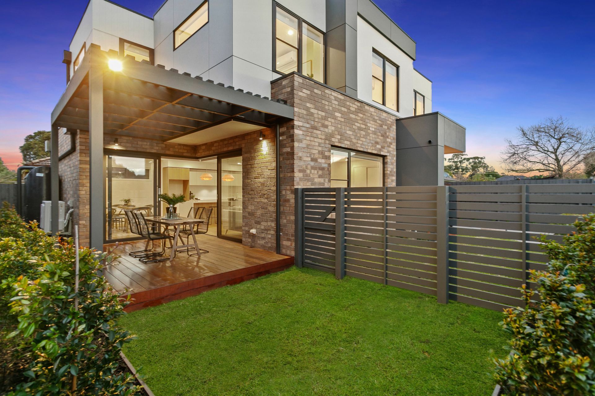 8 Toulon Court, Bonbeach OBrien Real Estate