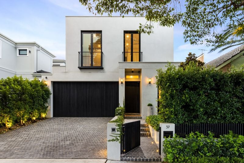 37 Links Avenue, Concord