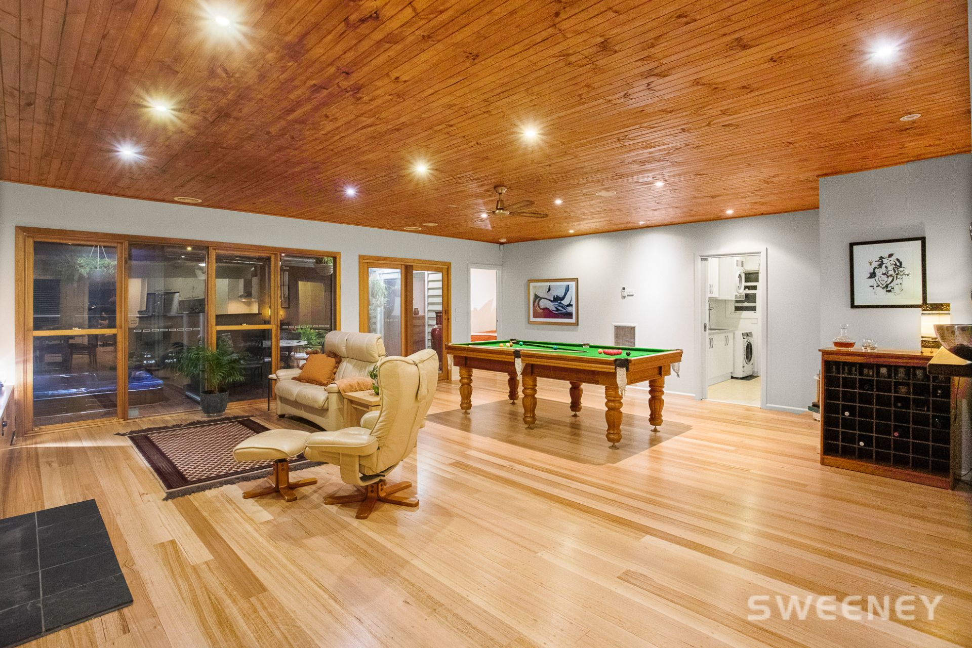246 Civic Parade, Altona - Thumbnail 3