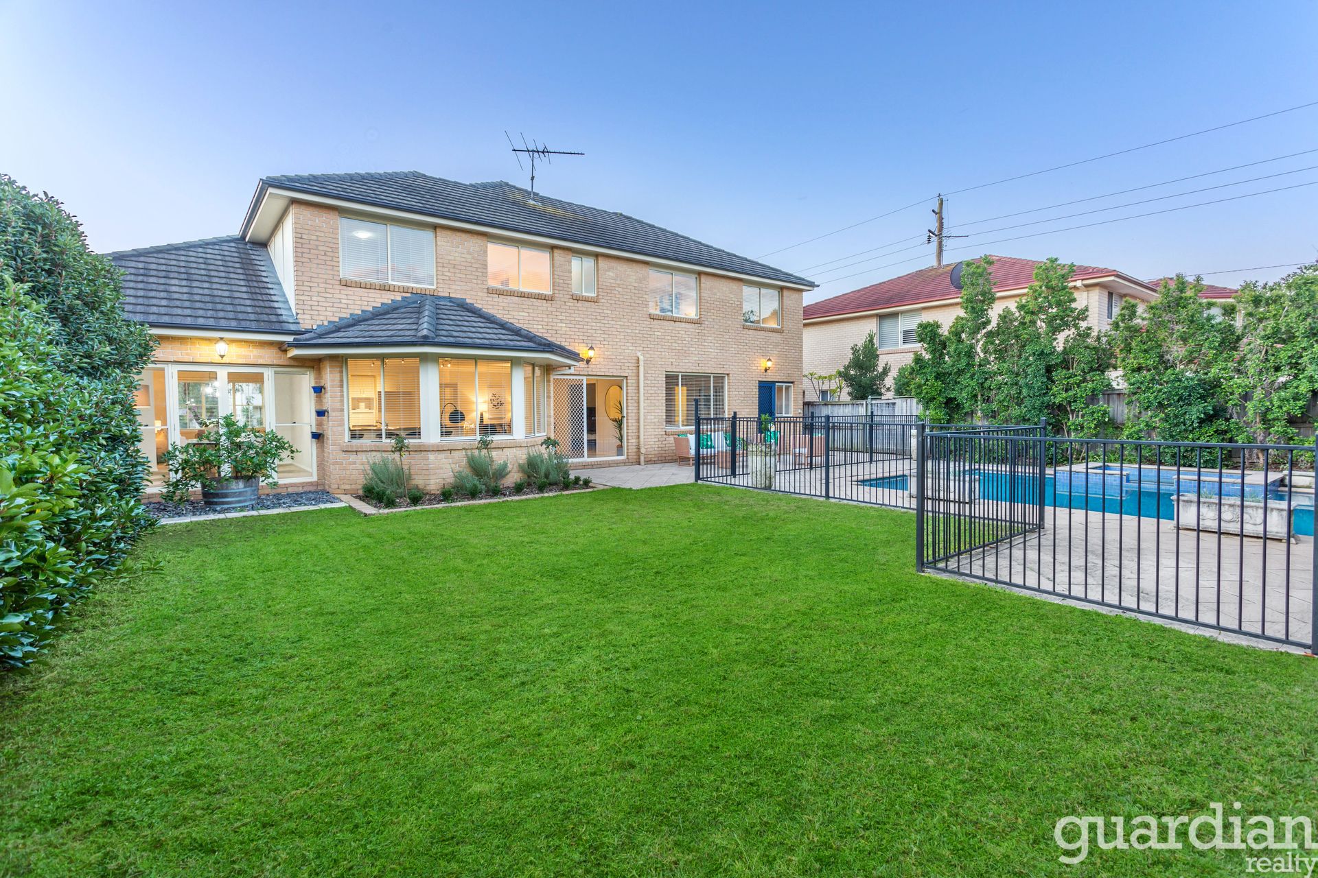 4 St Pauls Avenue, Castle Hill Guardian Realty