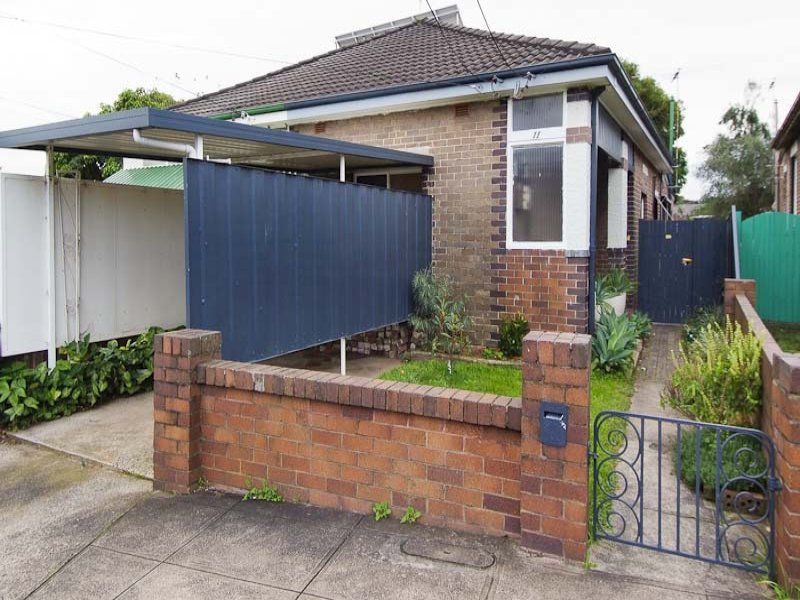 11 Green Street TEMPE NSW