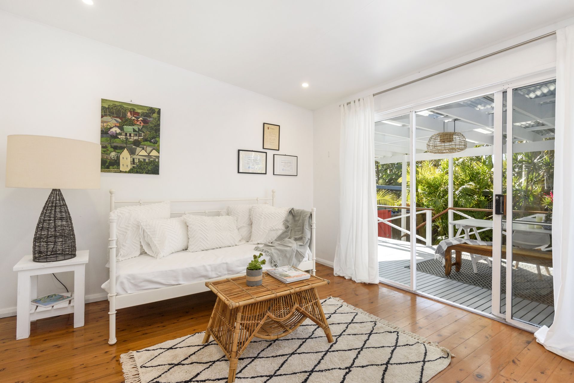 8 John Street Avalon Beach NSW, Avalon Beach - Thumbnail 2