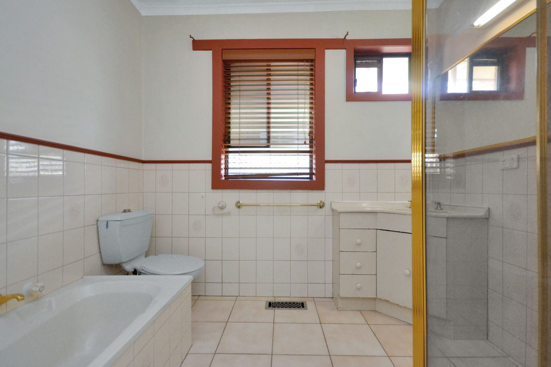 Spacious Home in Reservoir!