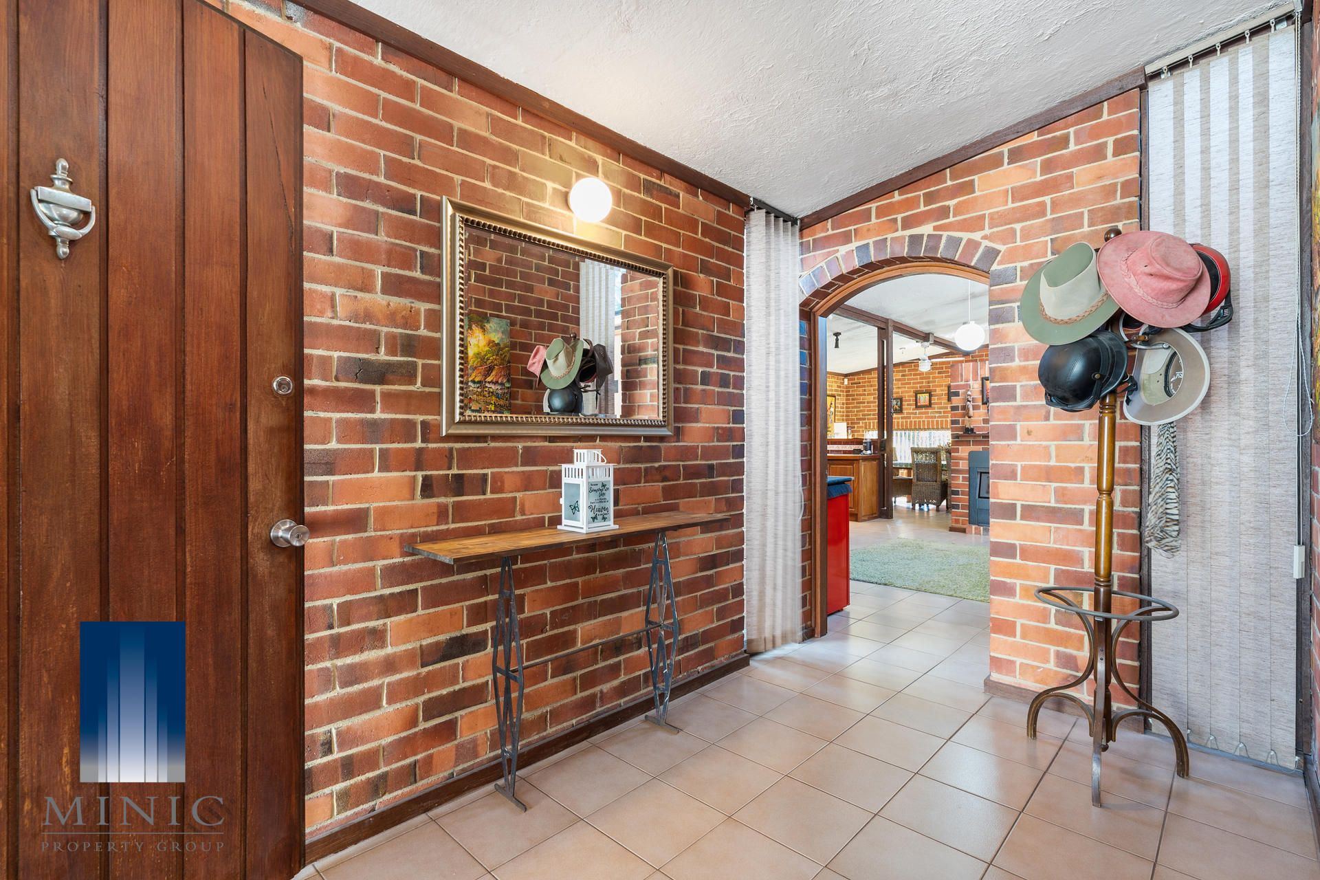 Real Estate For Sale 40 Shelburn Road Thornlie , WA