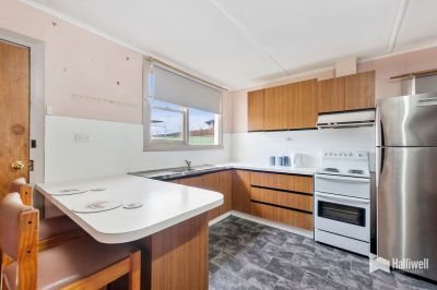 2
 
 
 
  
 
 
 2
 
 
 
  
 
 
 1
 
 
 
 
 
 
 
 13 Twiss Street, Latrobe TAS 7307, Latrobe - Thumbnail 4