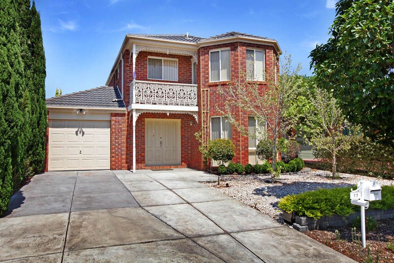 17 Stoneman Turn, Caroline Springs - Thumbnail 2