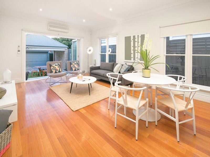 Contemporary Family Home in a Quiet Precinct