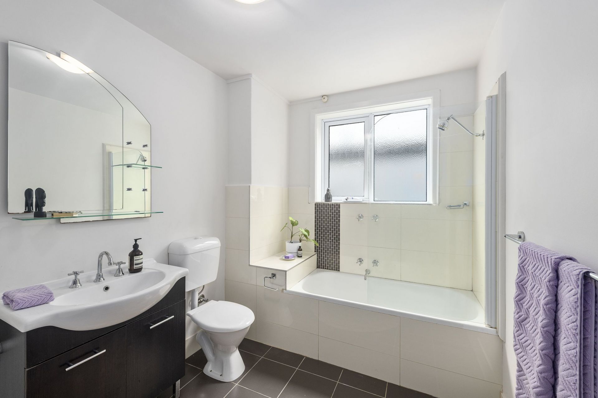 2/86 Collins Street, Thornbury - Thumbnail 5