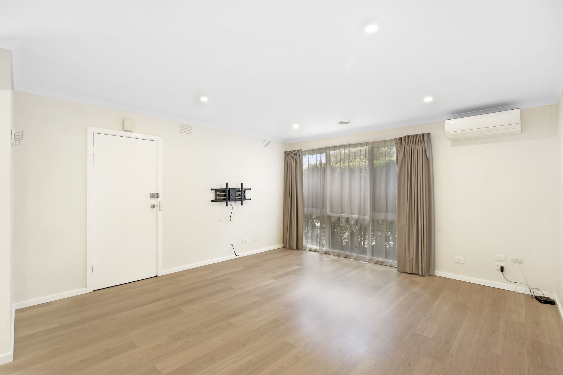 Spacious Renovated Unit.