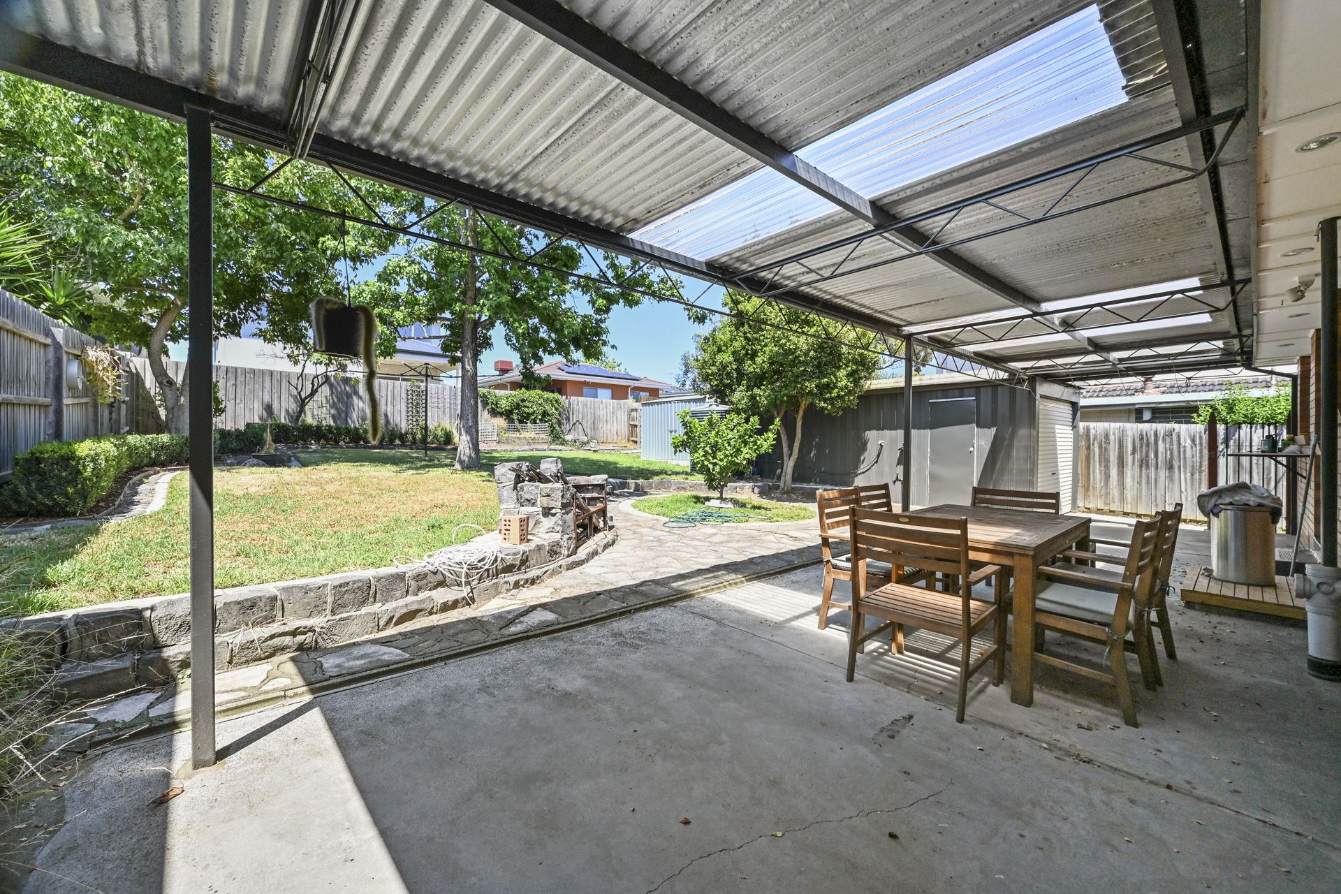 Stunning 3-Bedroom Home in Greensborough!