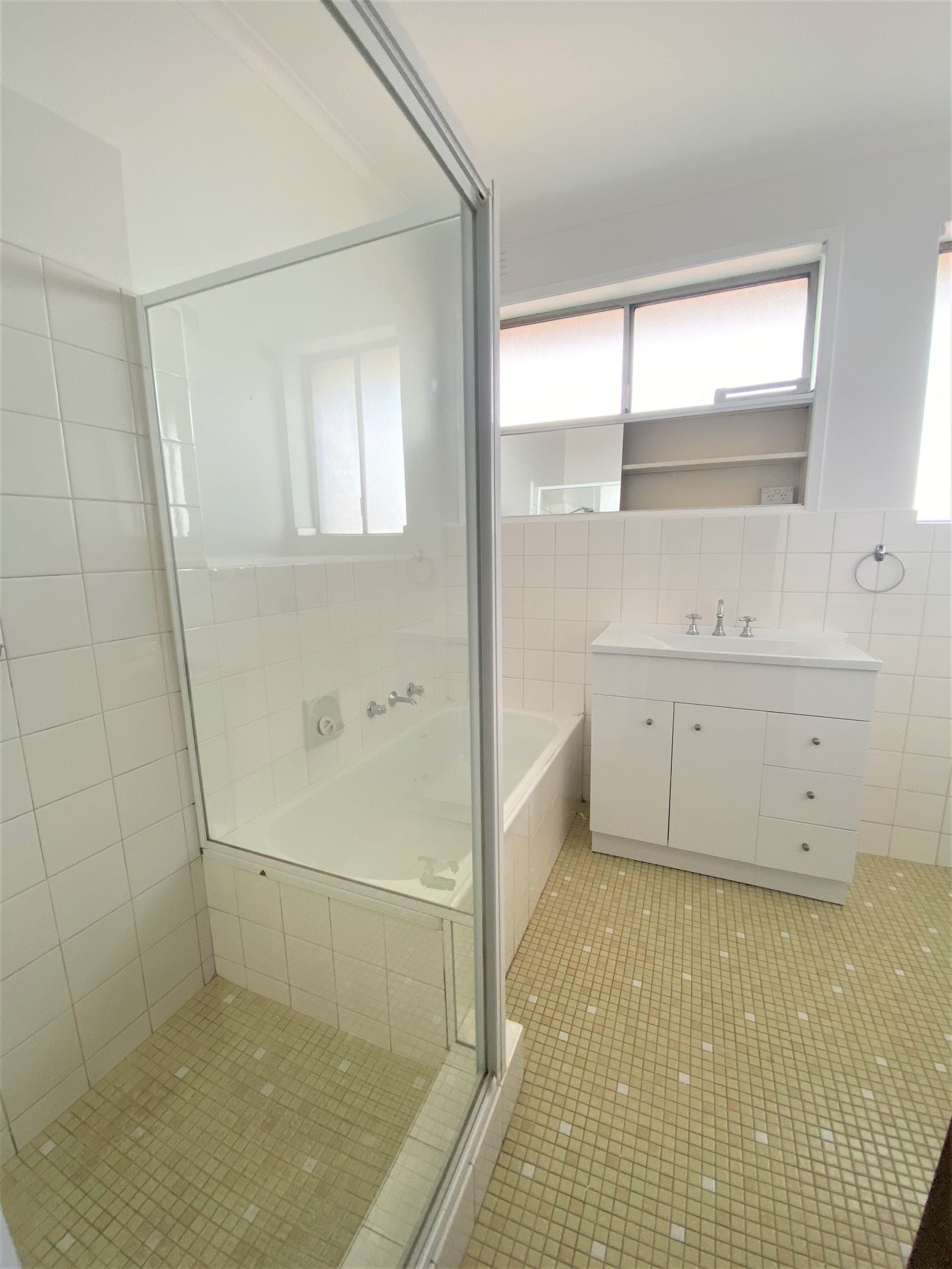 A gem in the heart of Thornbury!