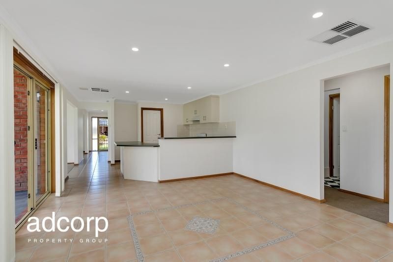 82 Applecross Drive Blakeview SA, Blakeview - Thumbnail 5