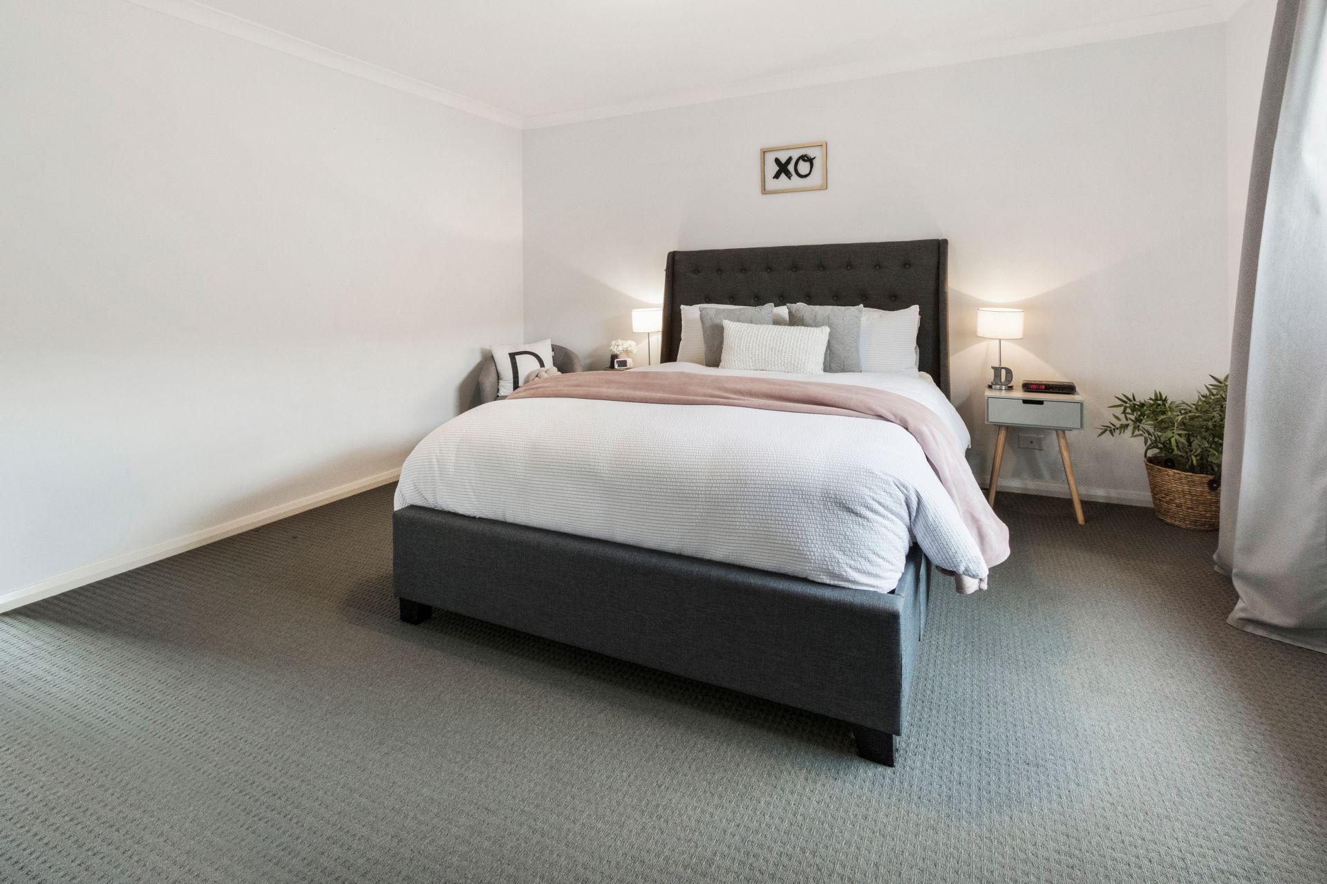 A place to call home , Street frontage, immaculate and ready!
