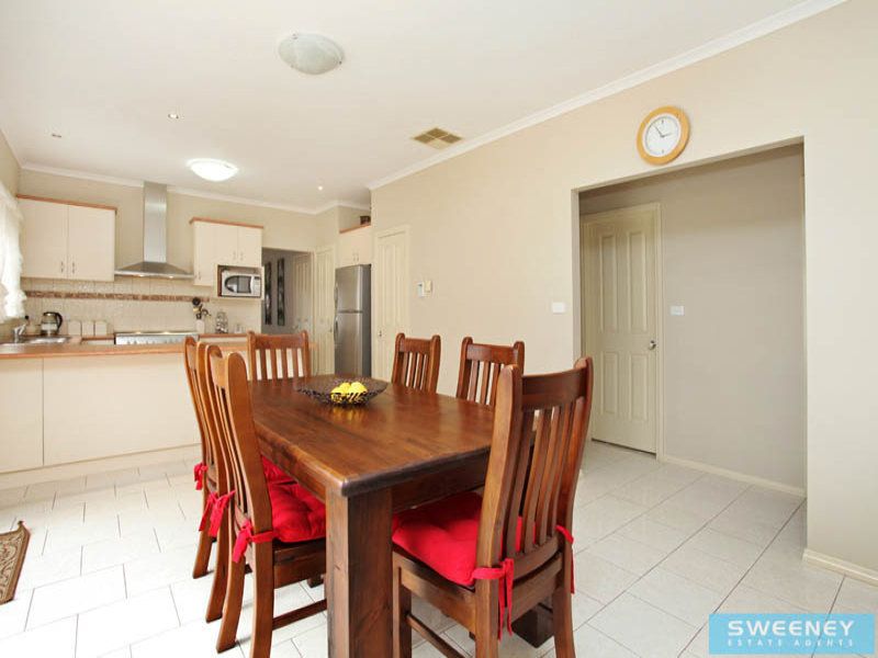2 Epsom Place, Caroline Springs - Thumbnail 4