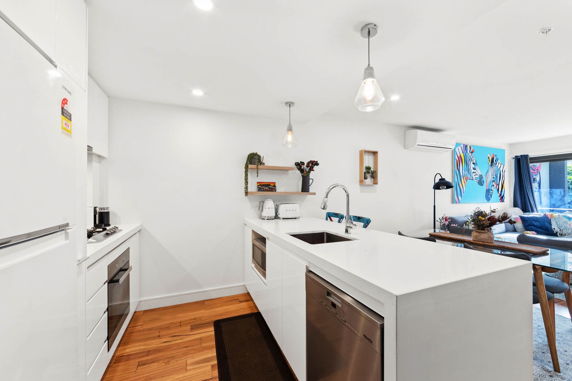 5/93 Truganini Road, Carnegie - Thumbnail 2