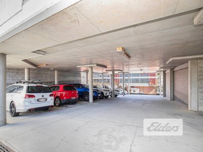 FULL FLOOR PLATE ON TOP OF FINCHLEY!