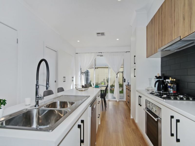 2/18 Hillier Road, Morphett Vale - Thumbnail 6
