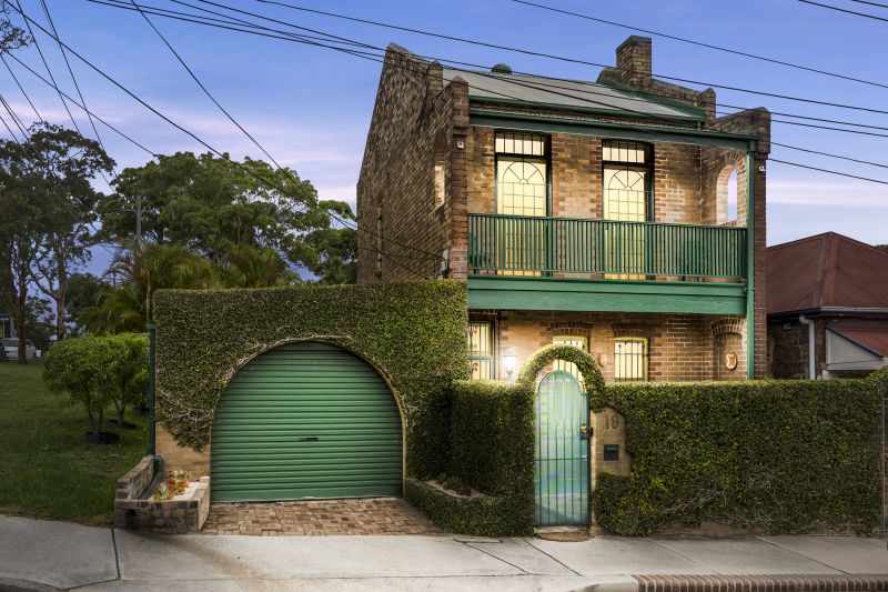 Real Estate For Sale 19 Way Street Tempe , NSW