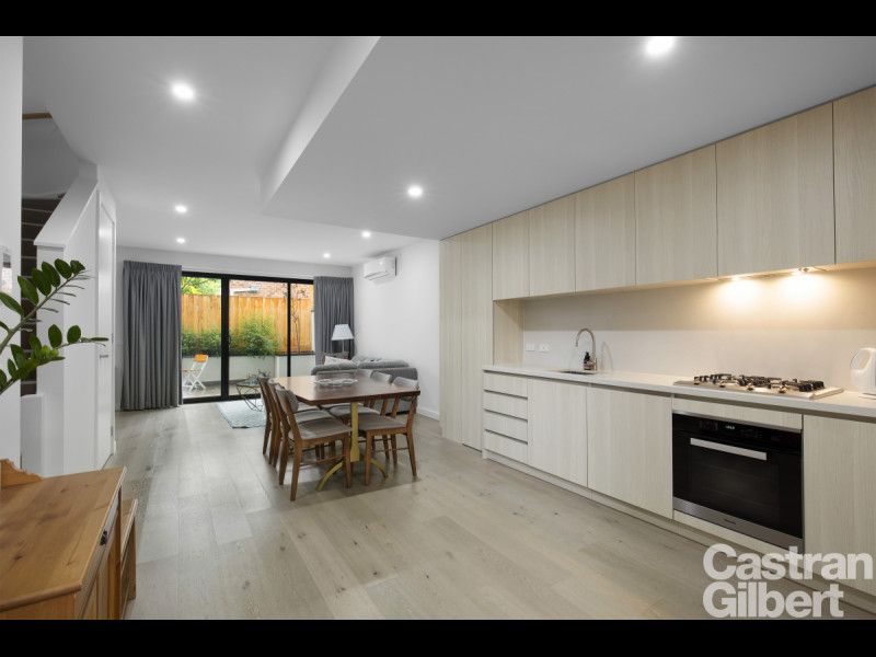 4/1687 Malvern Road, Glen Iris - Thumbnail 2