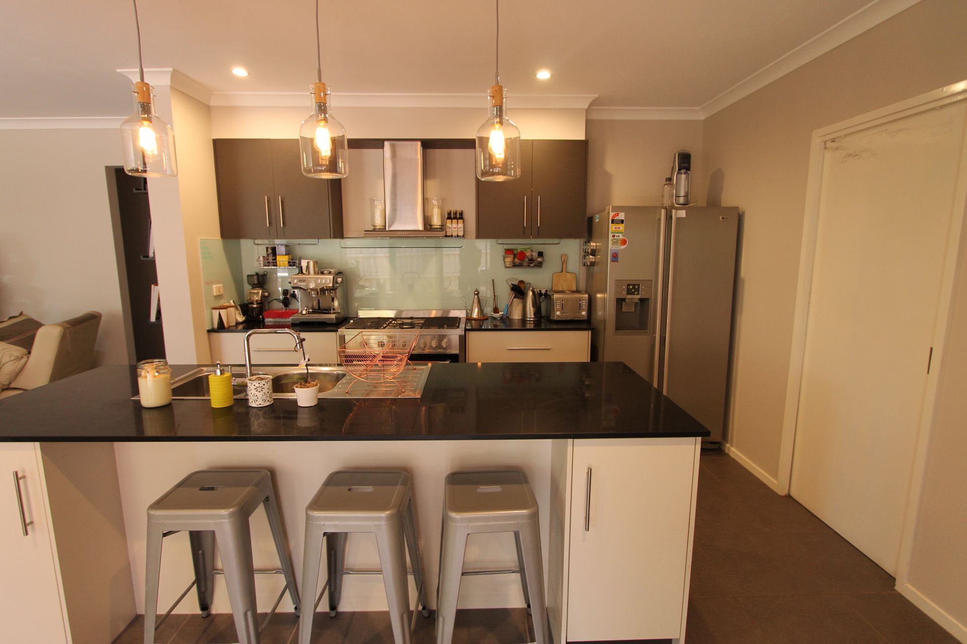 MODERN AND SPACIOUS!