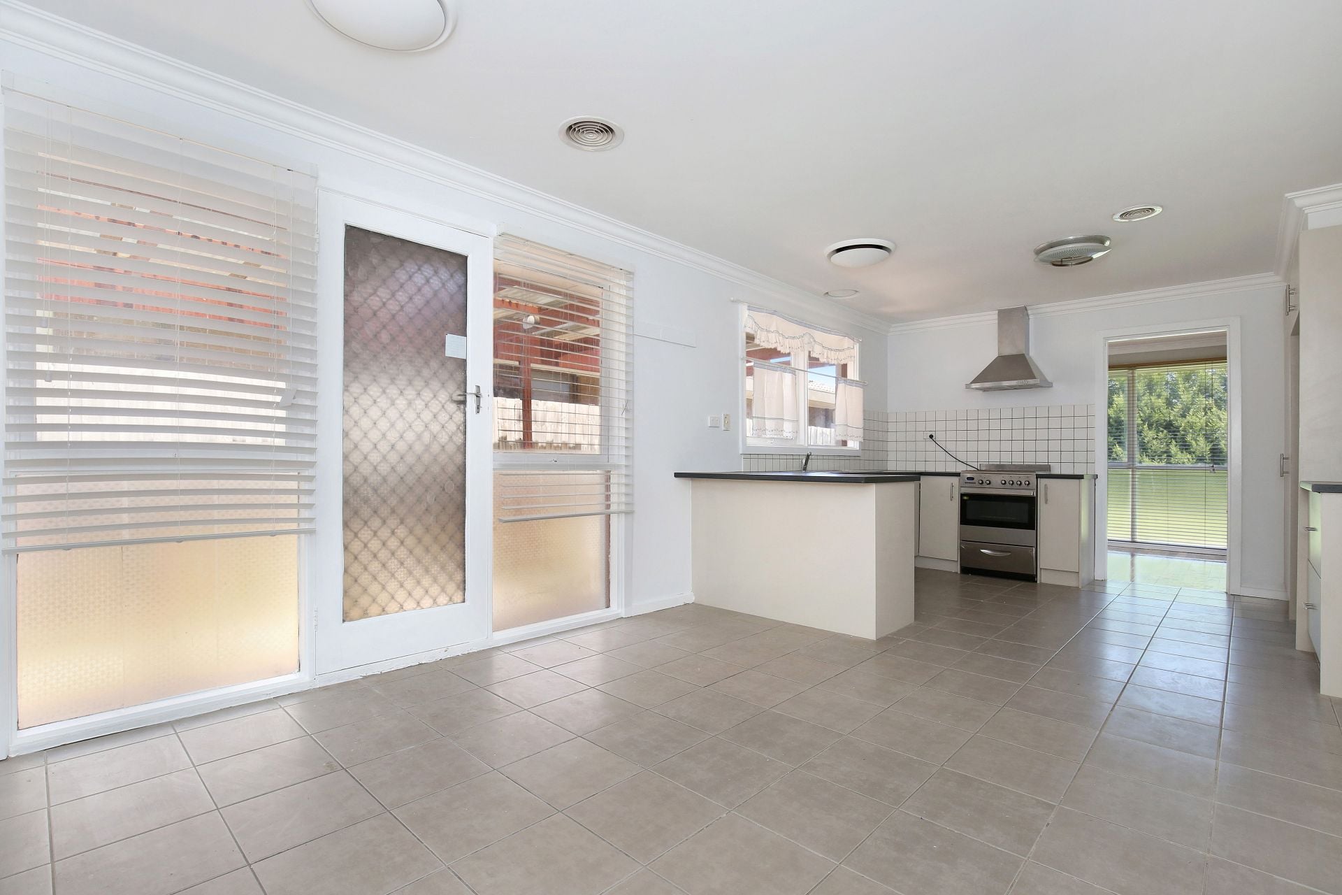 FAMILY HOME & DESIRABLE LOCATION