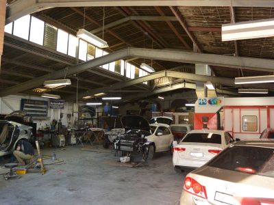 10 Woodfield Boulevarde, Caringbah