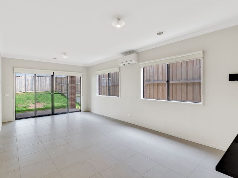 11 Leith Drive Mernda, Mernda - Thumbnail 2