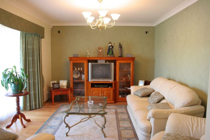 6 Gaskell Court, Altona Meadows - Thumbnail 3