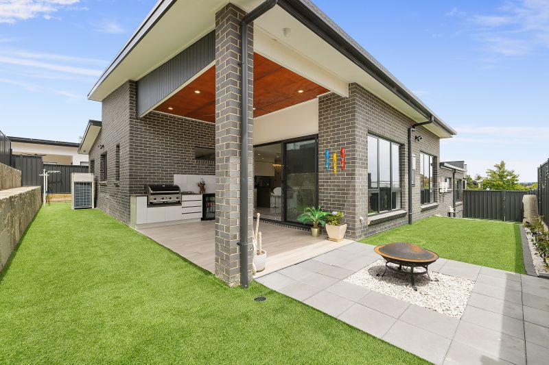 Real Estate For Sale 24 Barramundi Street Throsby , ACT