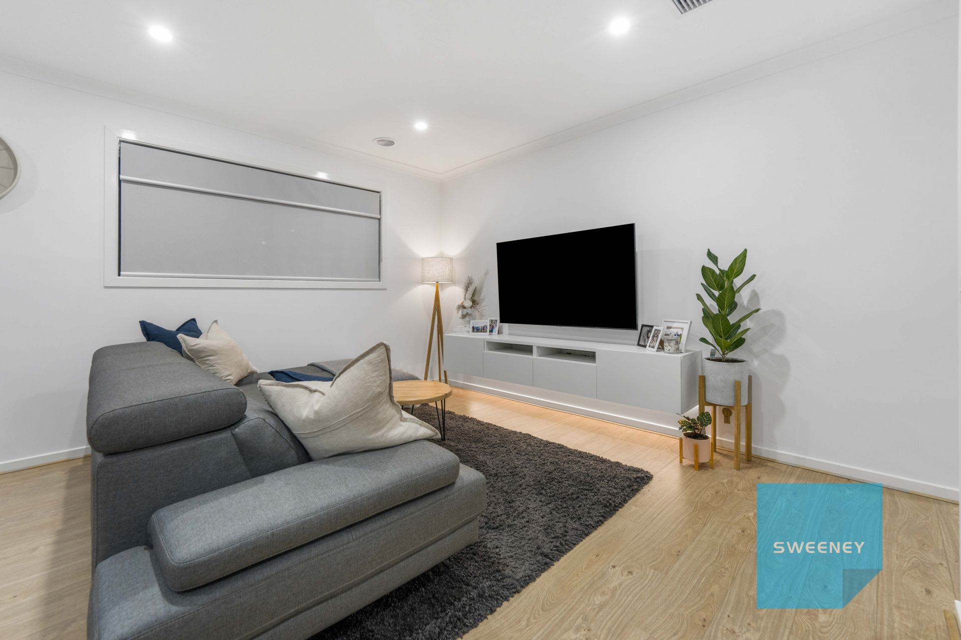 16 Journey Drive, Fraser Rise - Thumbnail 8