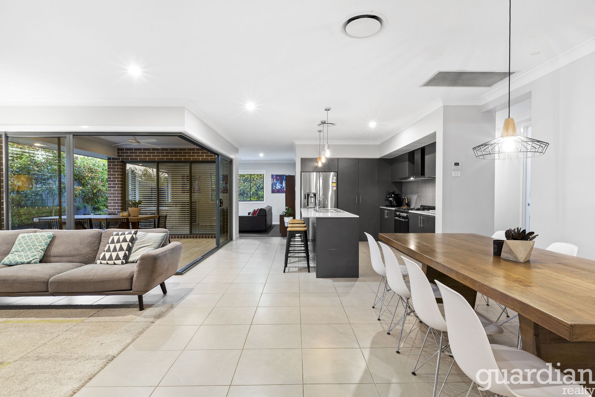26 Chessington Terrace Beaumont Hills NSW, Beaumont Hills - Thumbnail 5