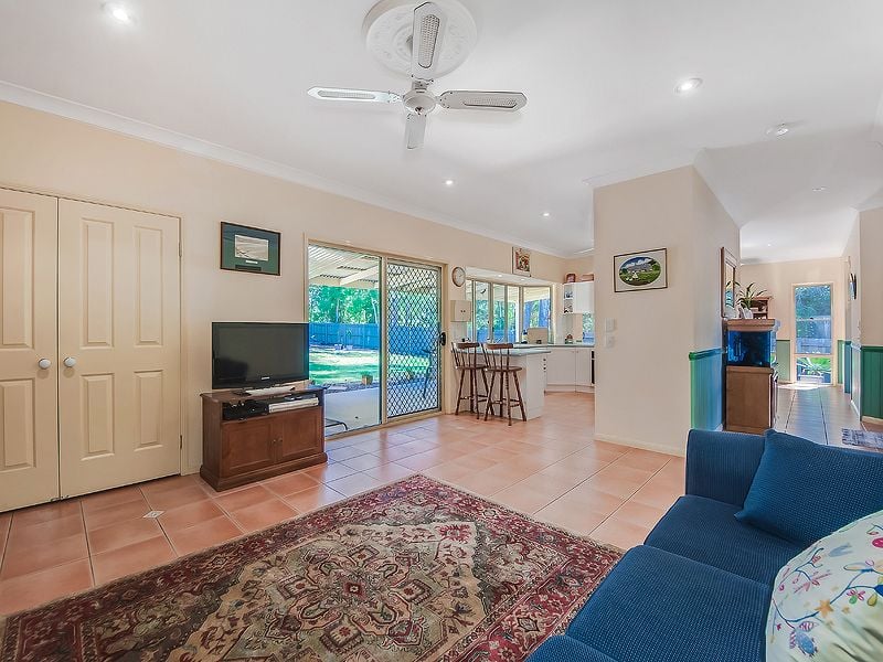 16 Highgrove Circuit Peregian Springs QLD, Peregian Springs - Thumbnail 4