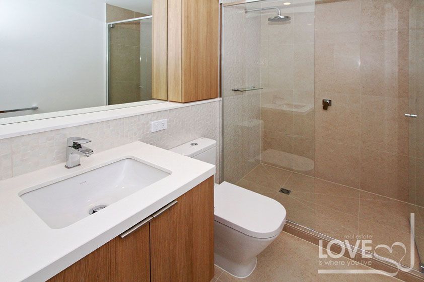 CONVENIENCE AND LIFESTYLE RIGHT OUTSIDE YOUR DOOR