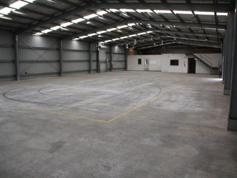 Versatile Warehouse/Factory off Hume Highway