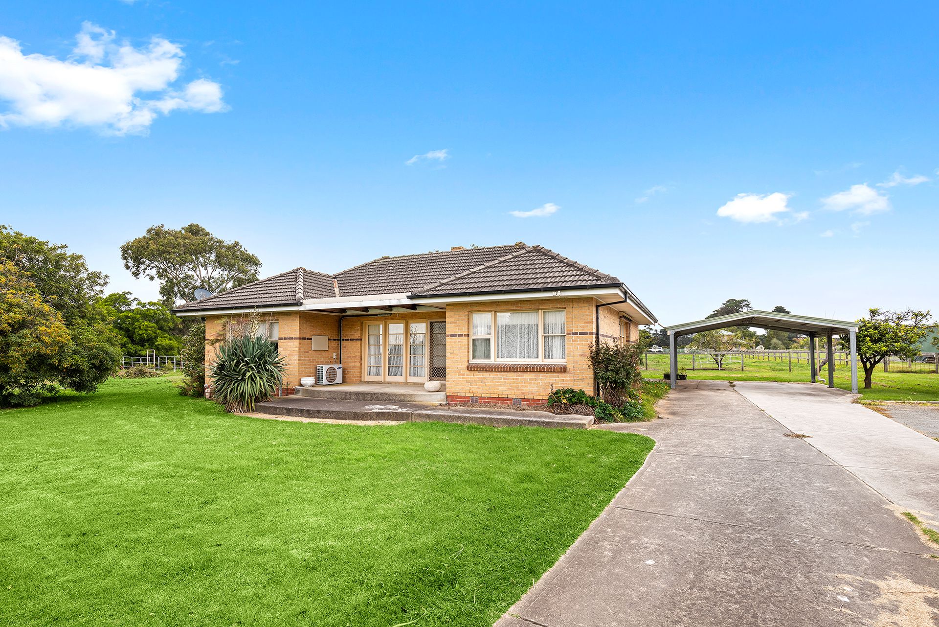 132 Jones Road, Somerville OBrien Real Estate